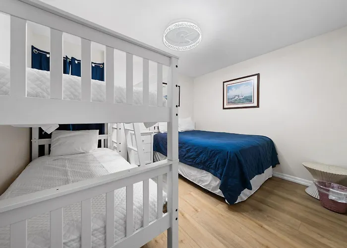 Apartment Compass Point 510