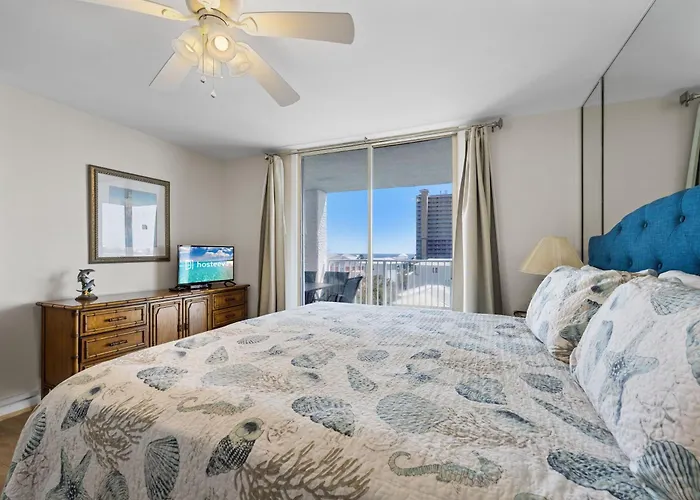 Compass Point 510 Apartment