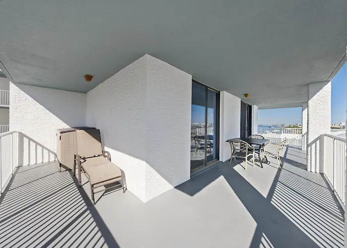 Apartment Compass Point 510 *