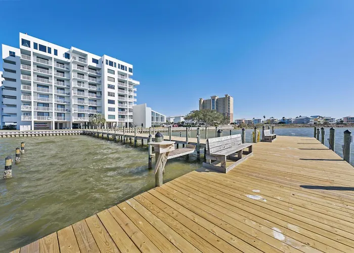Compass Point 510 Apartment *